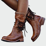 Bota de couro com atacadores