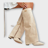 Botas de cano alto com design elegante