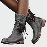 Bota de couro com atacadores