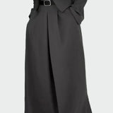 Conjunto Busto e Casaco Estilo Elegante e Moderno