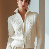 Cardigan de malha torcida (cable-knit) branco com fecho de correr
