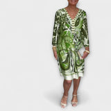 Vestido Solto com Decote em V (Design Retrô)