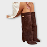 Botas de cano alto com design elegante