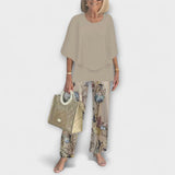 Conjunto Moderno com Blusa e Calças Confortáveis