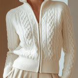 Cardigan de malha torcida (cable-knit) branco com fecho de correr