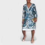 Vestido Solto com Decote em V (Design Retrô)