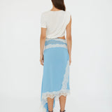 Alice | Vestido midi com detalhe torcido tipo blusa