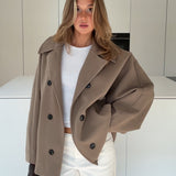 Casaco oversized em cor canela