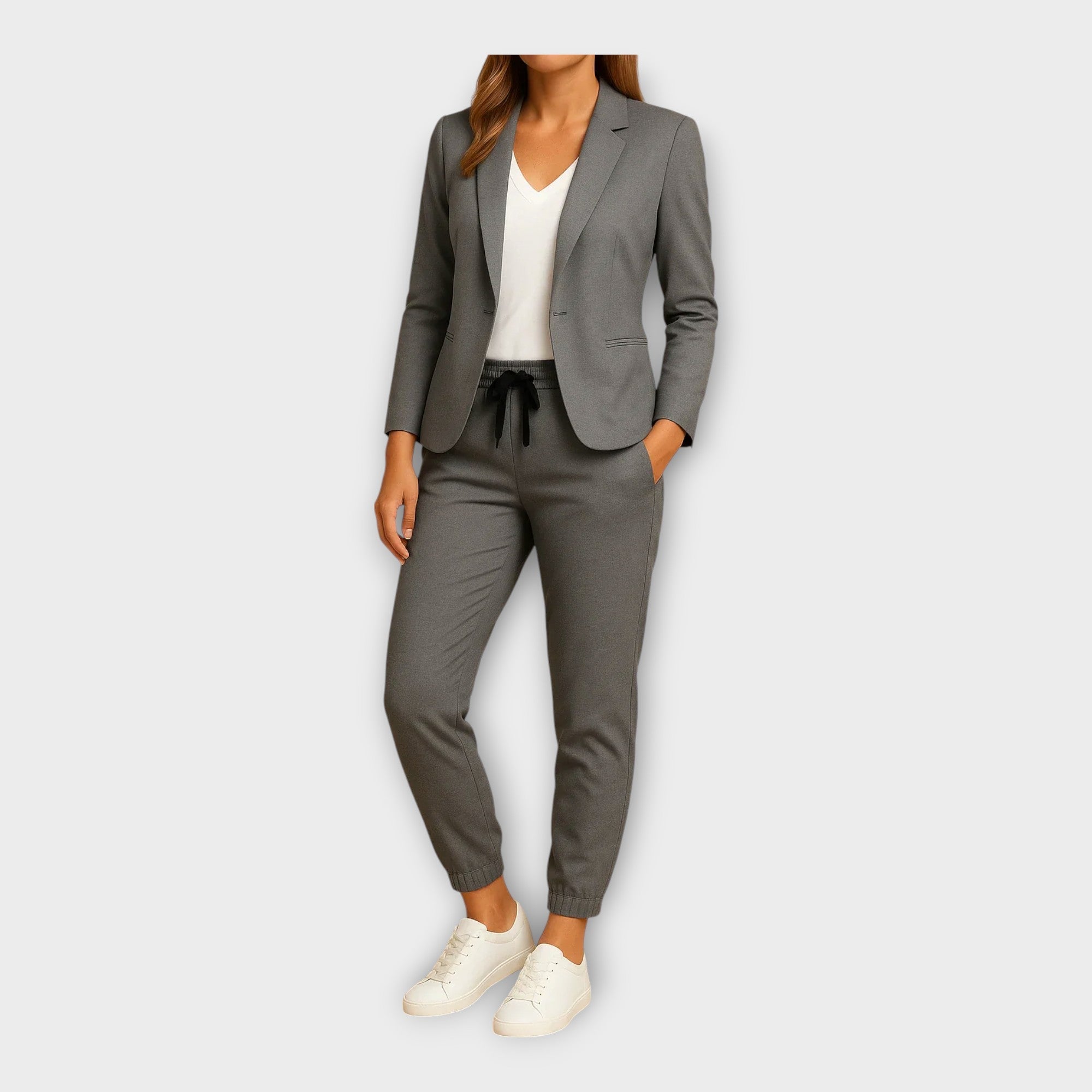 Feminine Suit with Blazer and Jogger Trousers