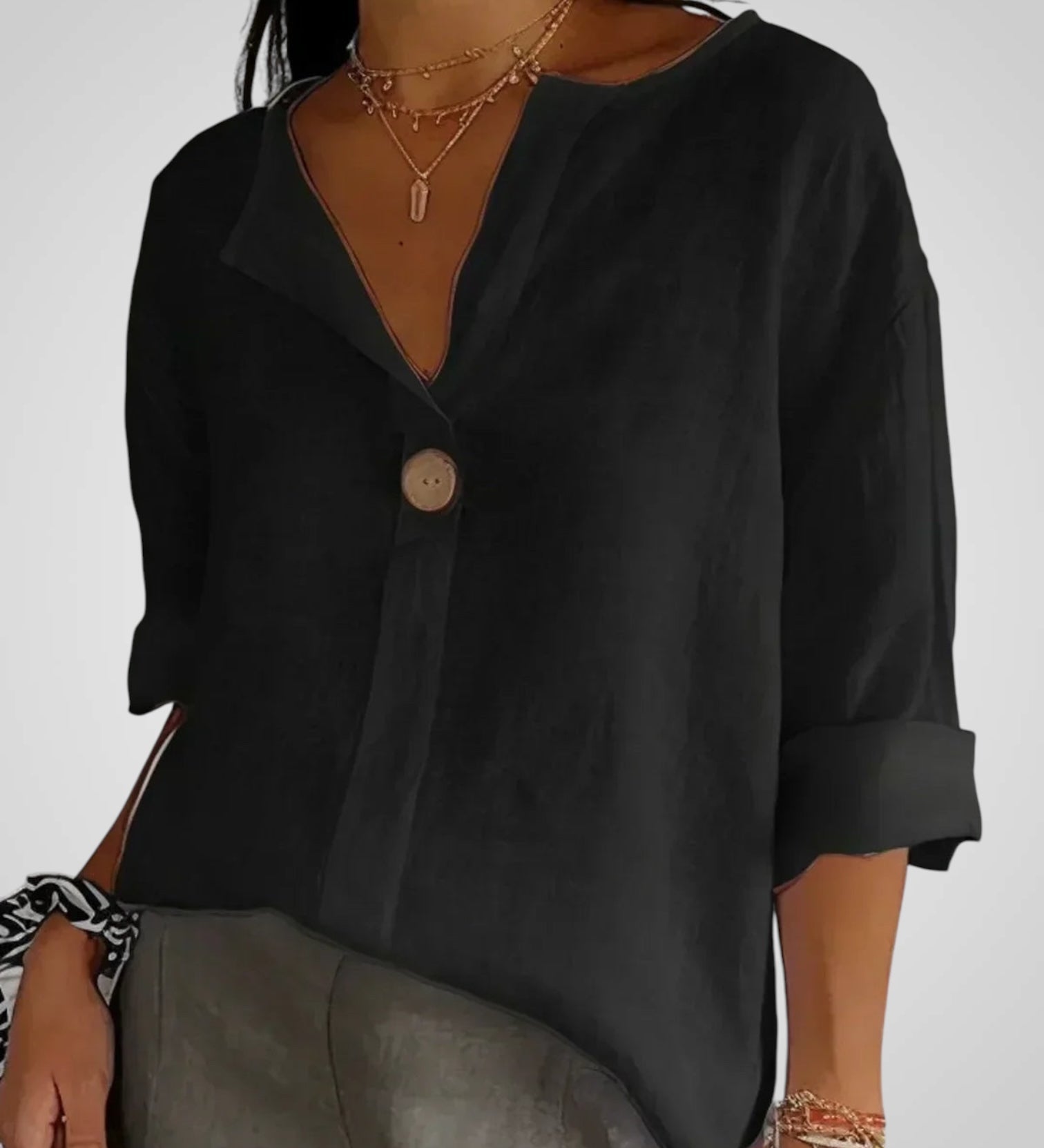 Sabrine | Confortável blusa decote em V
