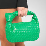 Aura | Mini Bolsa com Alça de Nó Entrançado em Pele Ecológica Tom Vinho