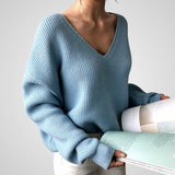 Marie | Cozy Women's V-neck Sweater