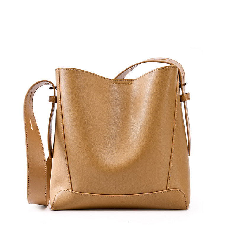 Dorothea | Diagonal shoulder bag & oversized shoulder bag