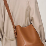 Dorothea | Diagonal shoulder bag & oversized shoulder bag