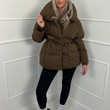 Karyl - Casaco curto com cinto e bolsos