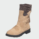 Botins elegantes de camurça