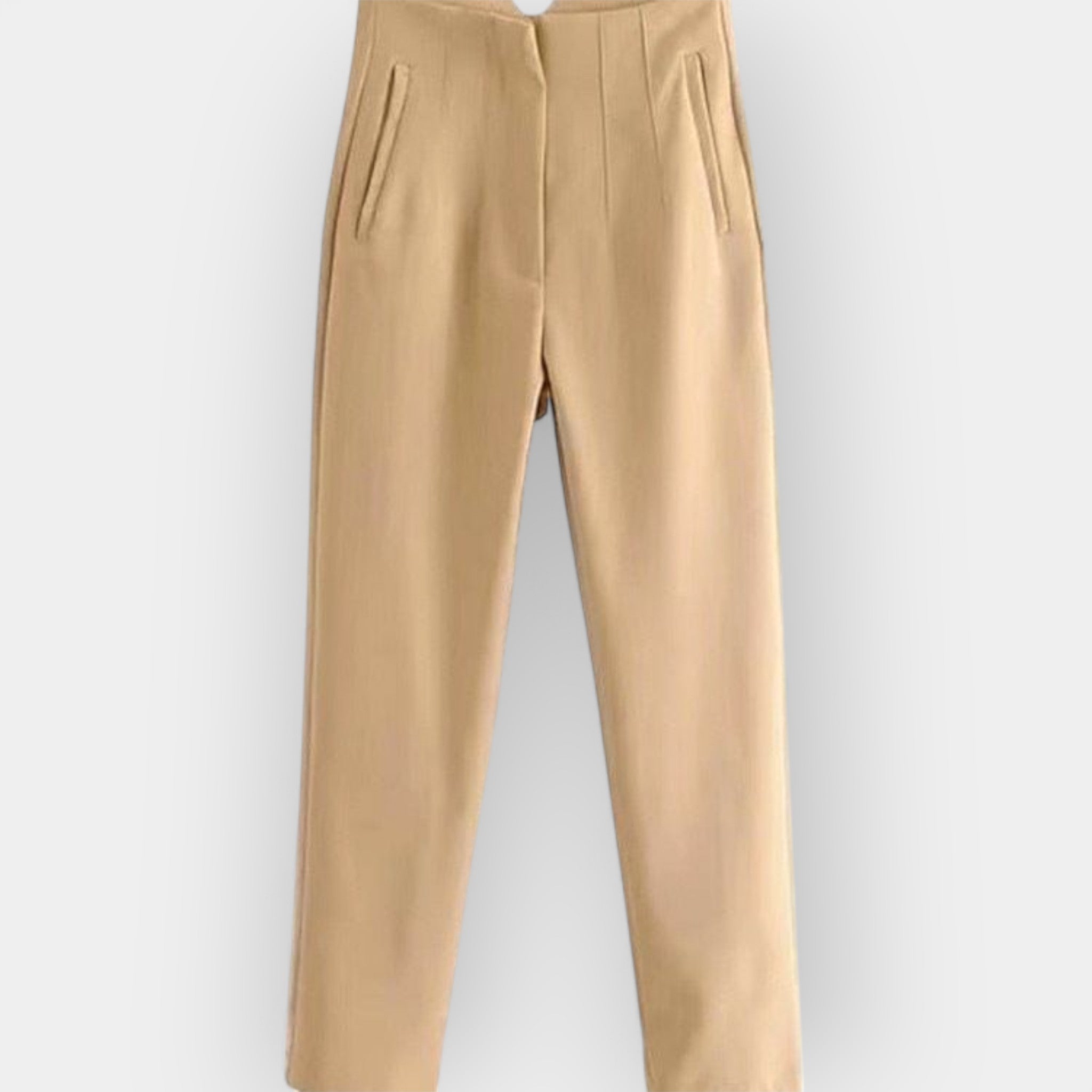 Elegant Trousers for Everyday Wear