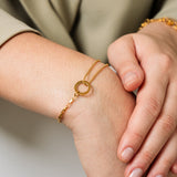 Bracelete Tênis Dourado na Caixa