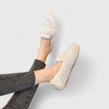 Slippers quentes com design elegante