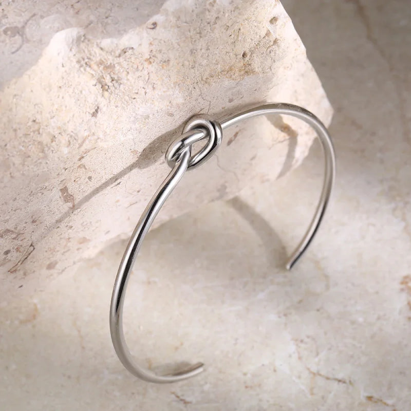 Adjustable vintage bracelet