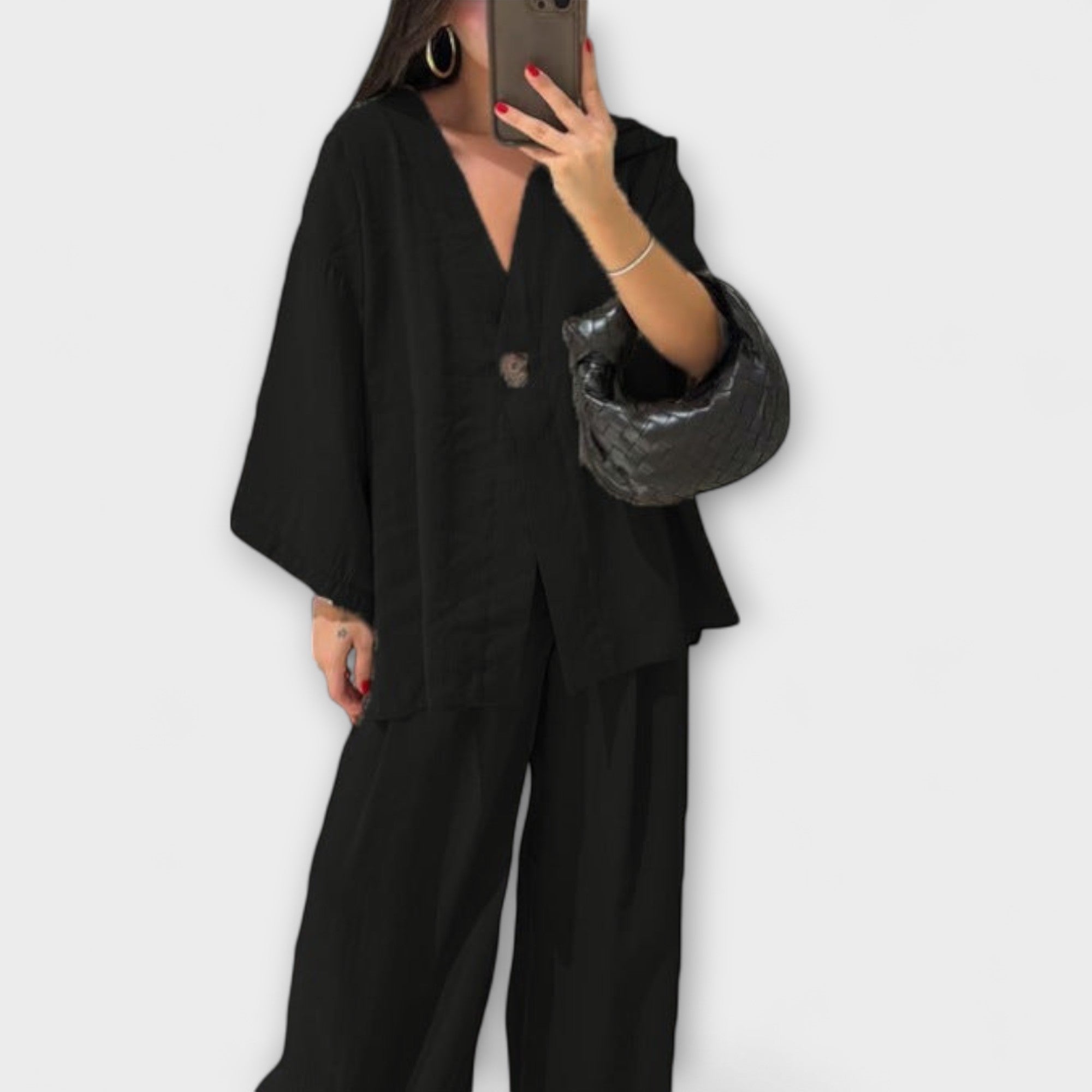 Jacqueline - Casual top com decote em V e calças twin