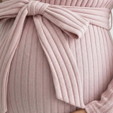 Gloria - Canelado Maternity Top com Laço na Cintura (Tie-Waist Ribbed Maternity Top) --- **Gostaria que traduzisse também a descrição do produto ou que adicionasse palavras-chave para SEO?**