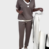 Conjunto Feminino com Top e Calças Decote em V