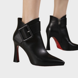 As Botas de Salto Valentina