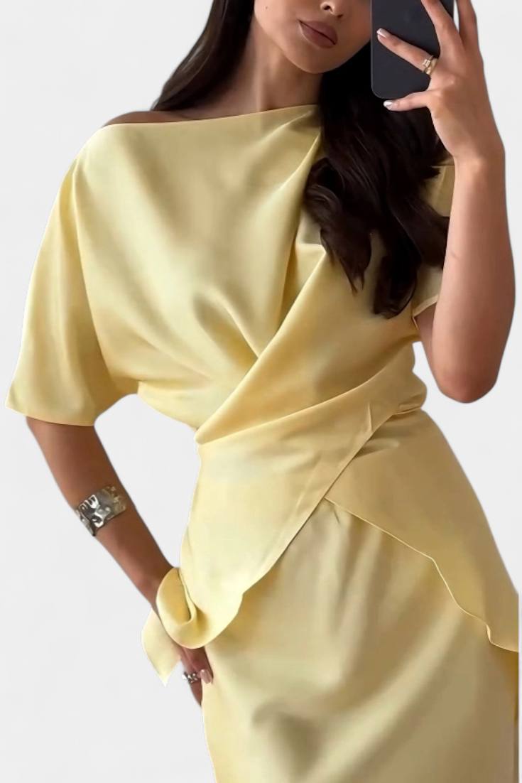 Vileda Σετ με Τοπ με Σταυρωτές Τιράντες και Αέρινη Φούστα