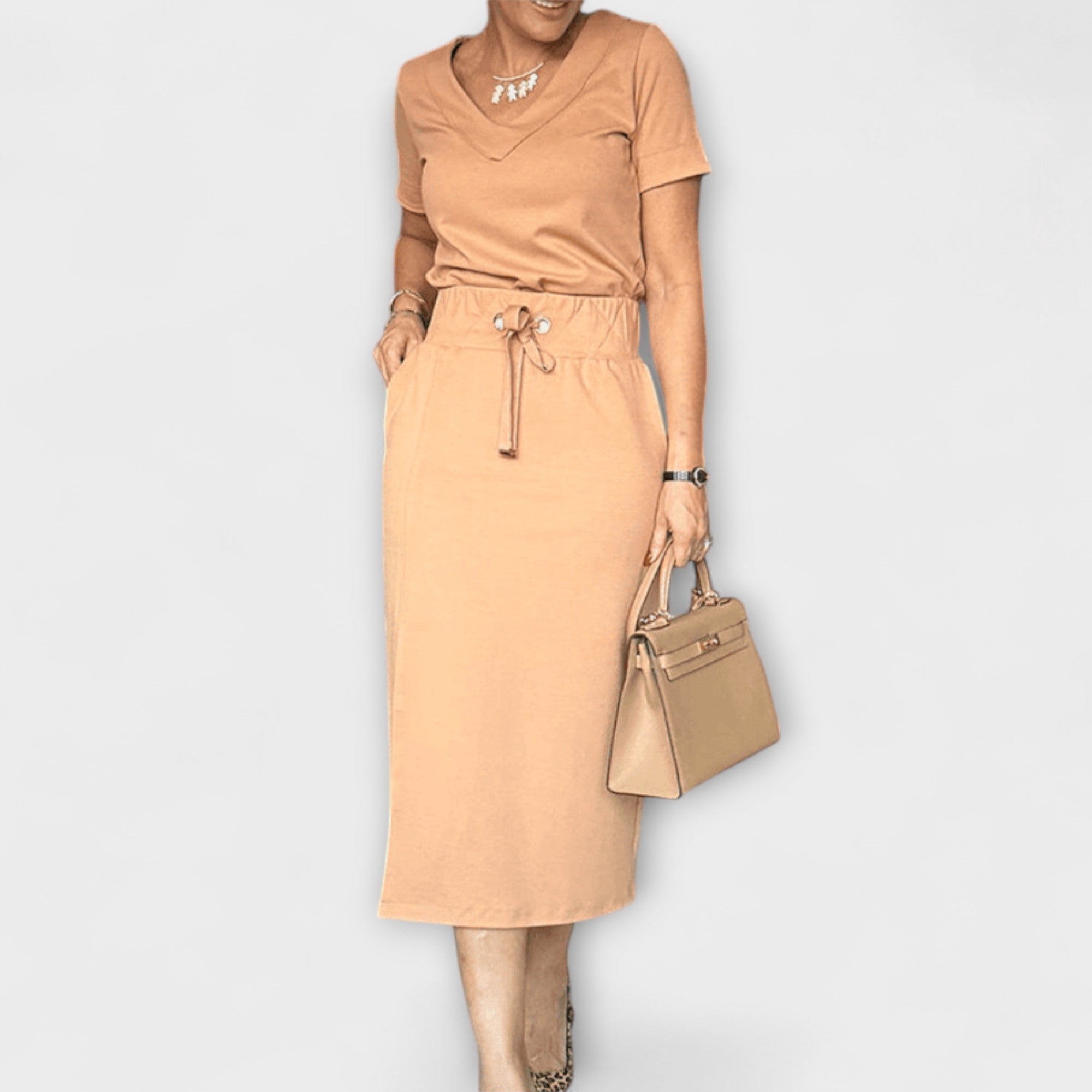 Danielle - Top e saia elegantes com decote