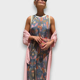 Vestido Comprido com Padrão Floral e Casaco Leve